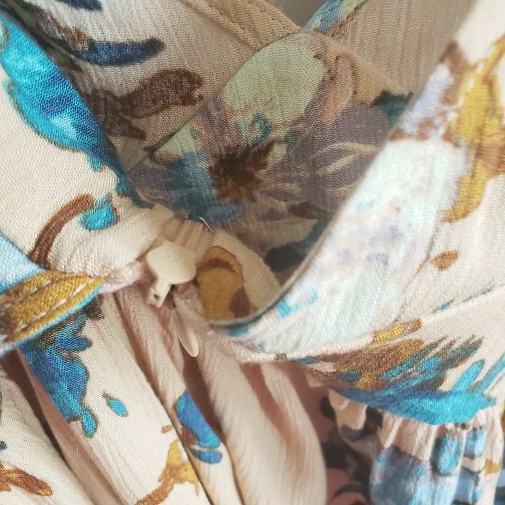 Audrey 3+1 Floral Vneck Tank Shorts Romper - Picture 3 of 7